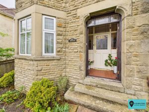 Porch - click for photo gallery